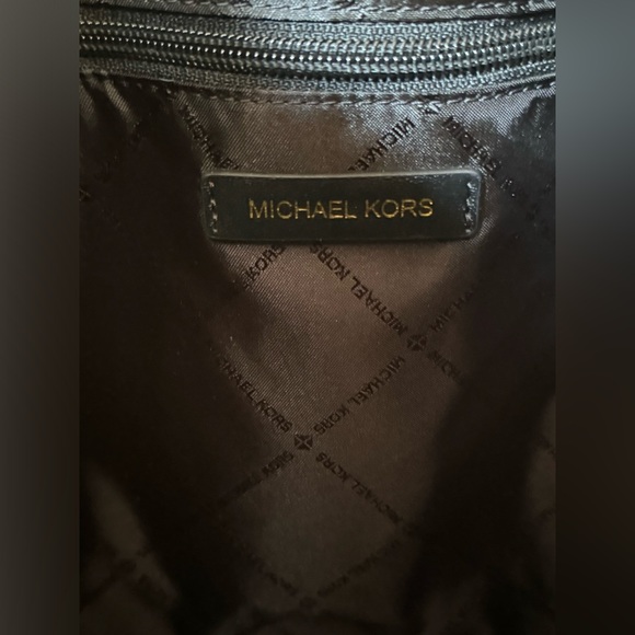 Michael Kors Mina Large Chain Shoulder Pebbled Leather Bag Black/Gold - Picture 9 of 15